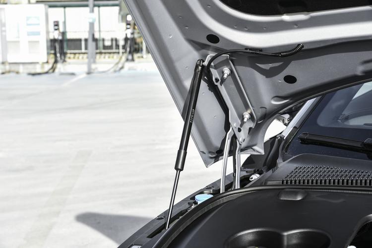 Фото машины 308