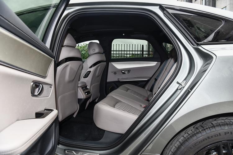 Фото машины 617