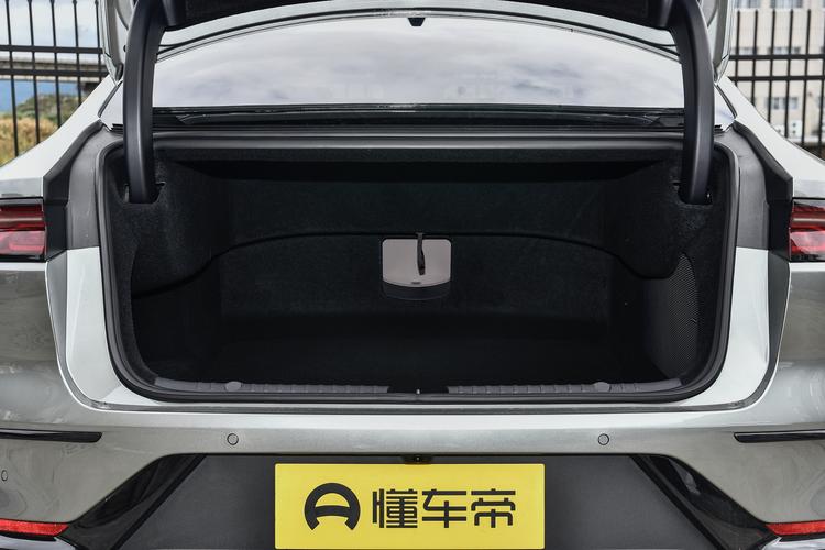 Фото машины 600