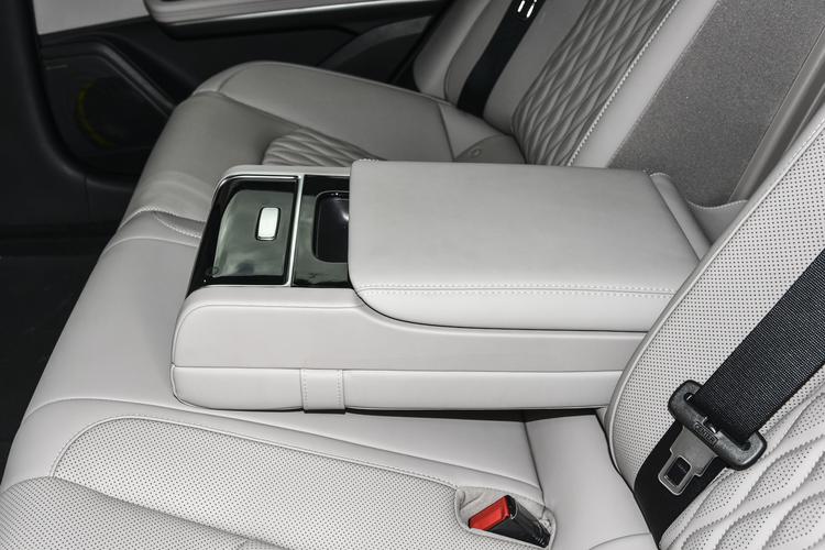 Фото машины 606