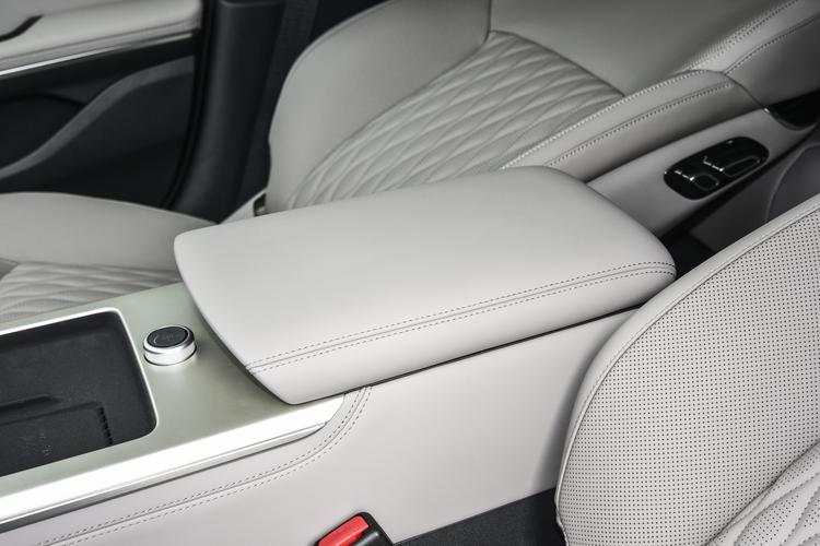 Фото машины 584