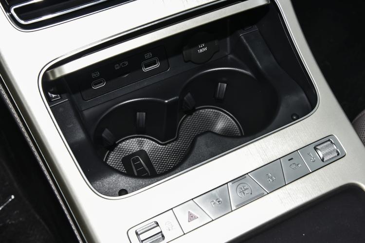 Фото машины 585