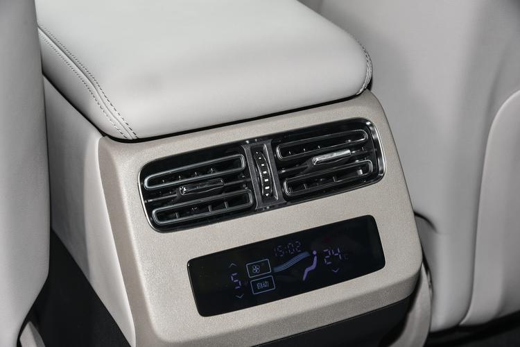 Фото машины 645