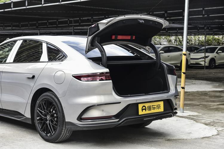 Фото машины 632