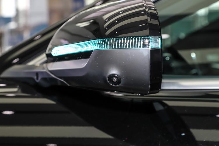 Фото машины 105