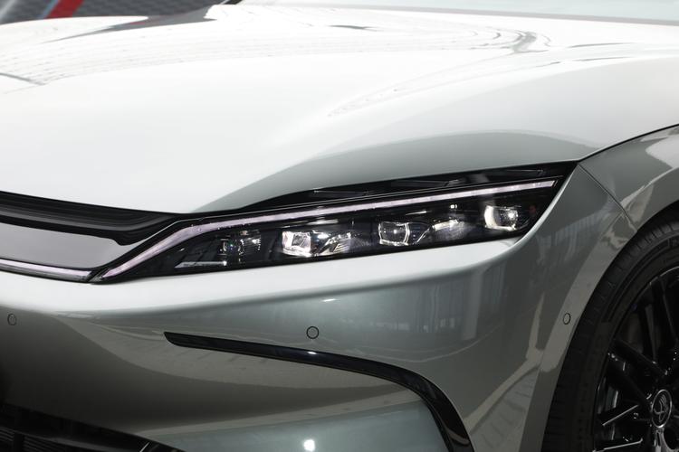 Фото машины 275