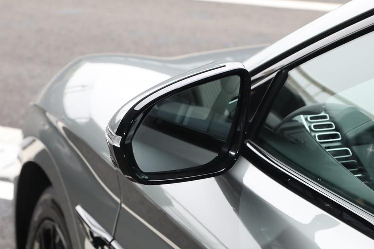 Фото машины 235