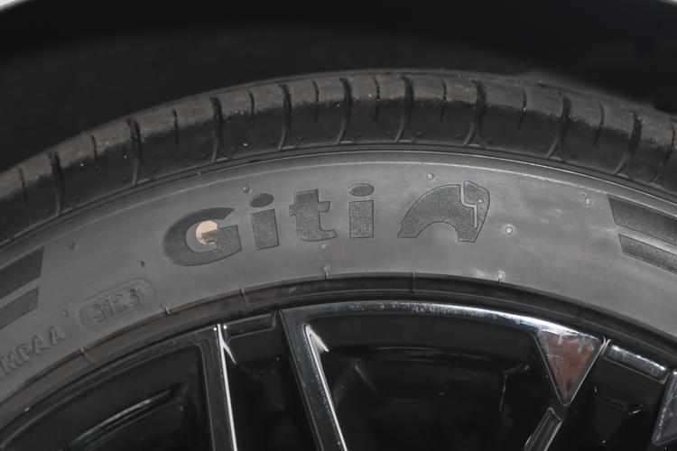 Фото машины 210