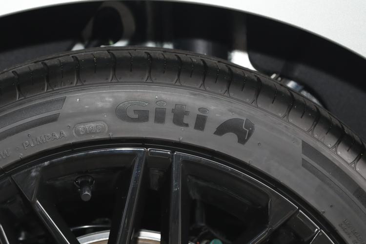 Фото машины 218