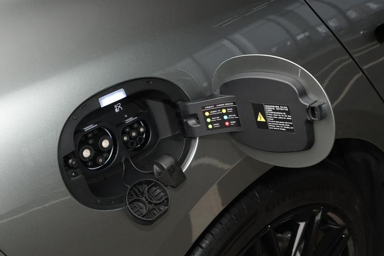 Фото машины 196