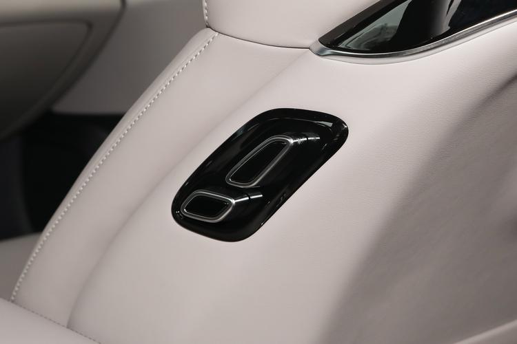 Фото машины 200