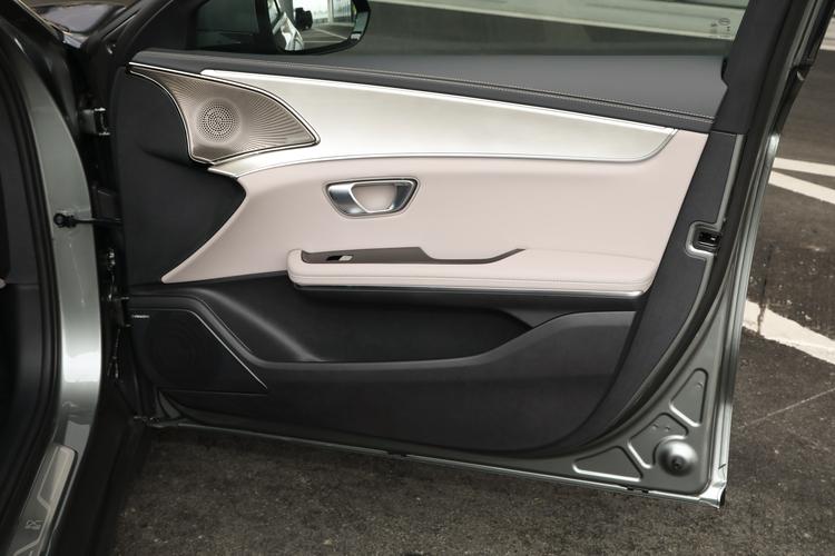 Фото машины 318