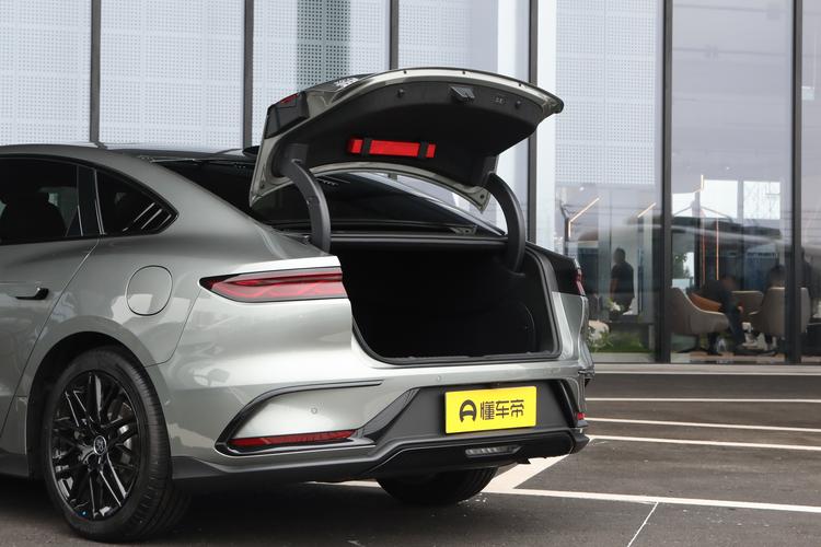 Фото машины 295