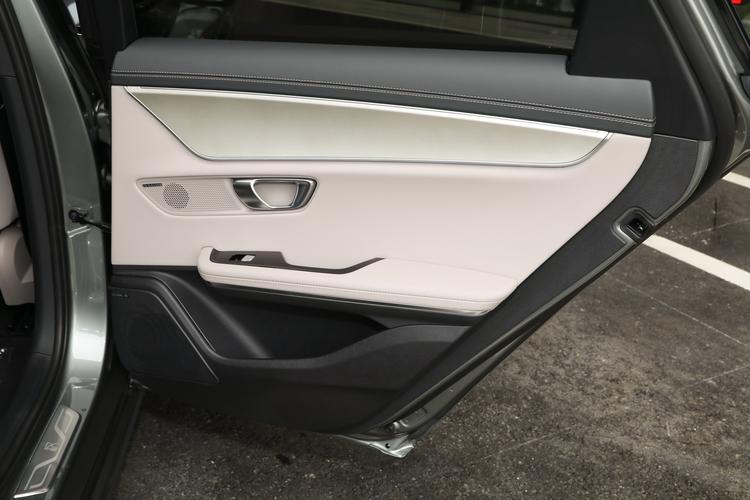 Фото машины 324