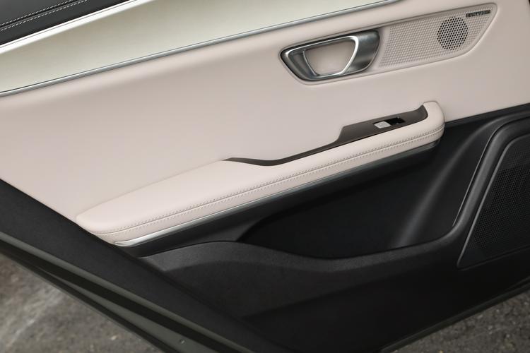 Фото машины 325