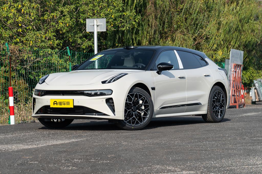 Max version 103kWh rear drive