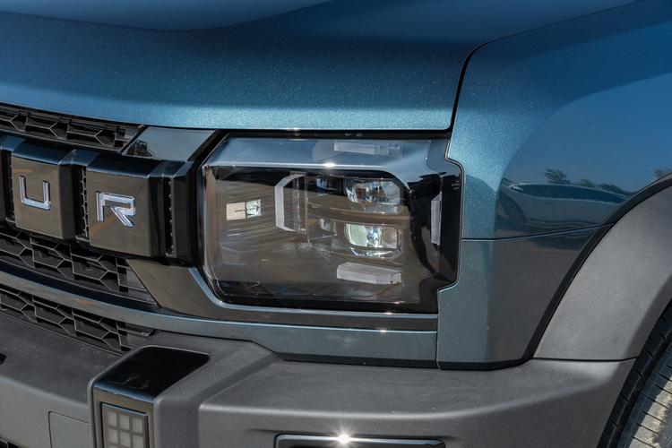 Фото машины 77