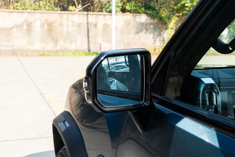 Фото машины 102