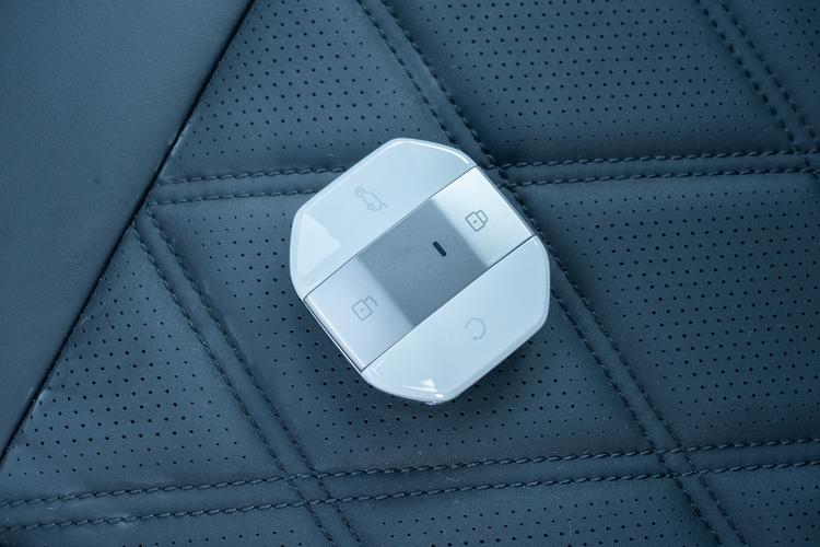 Фото машины 103