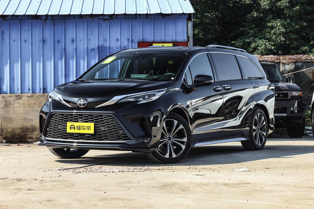 Smart hybrid dual engine 2.5L two-wheel drive Monarch ULTRA Edition