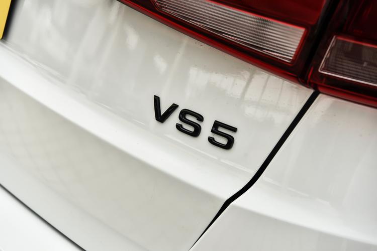 Фото машины 180