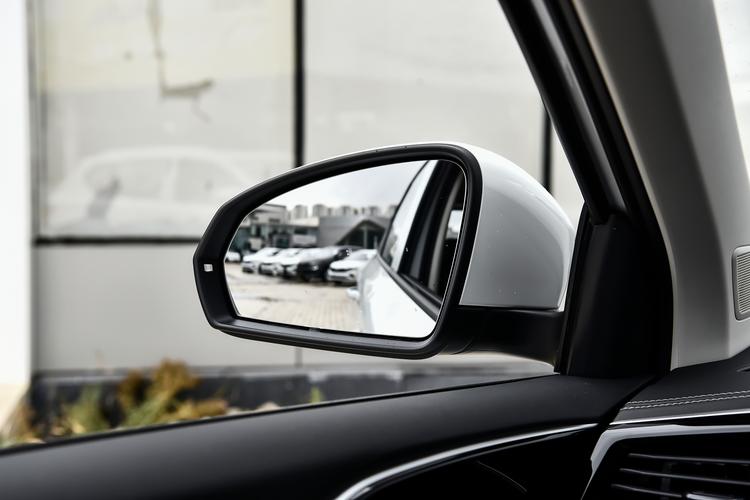 Фото машины 243