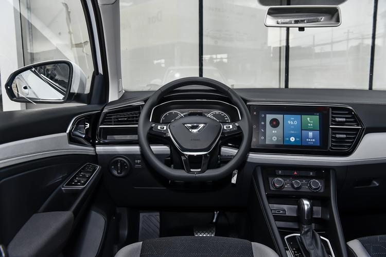 Фото машины 208