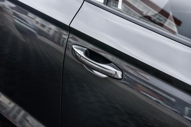 Фото машины 33