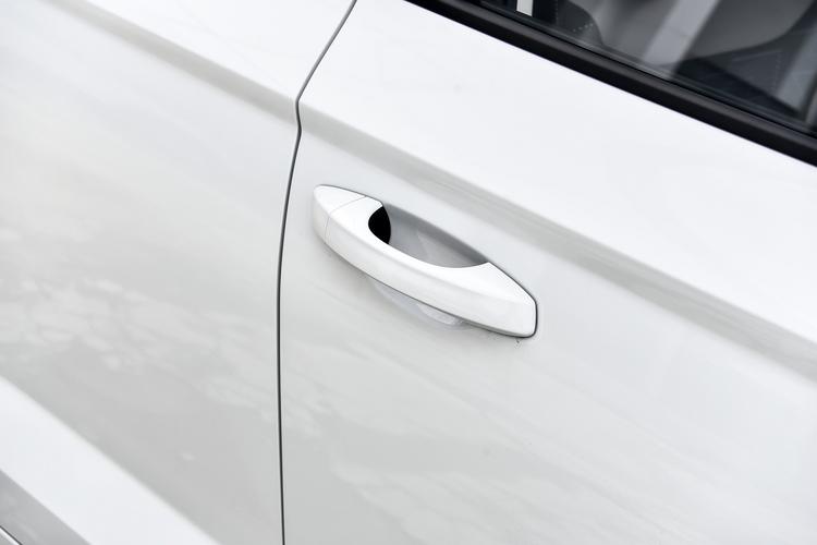 Фото машины 112