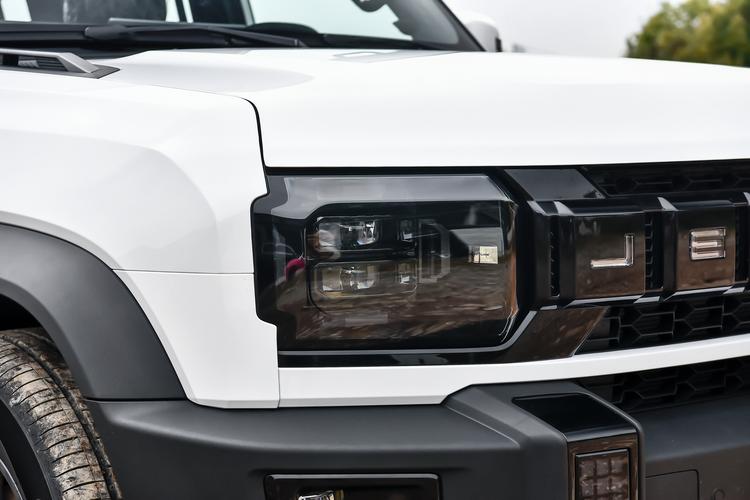 Фото машины 128