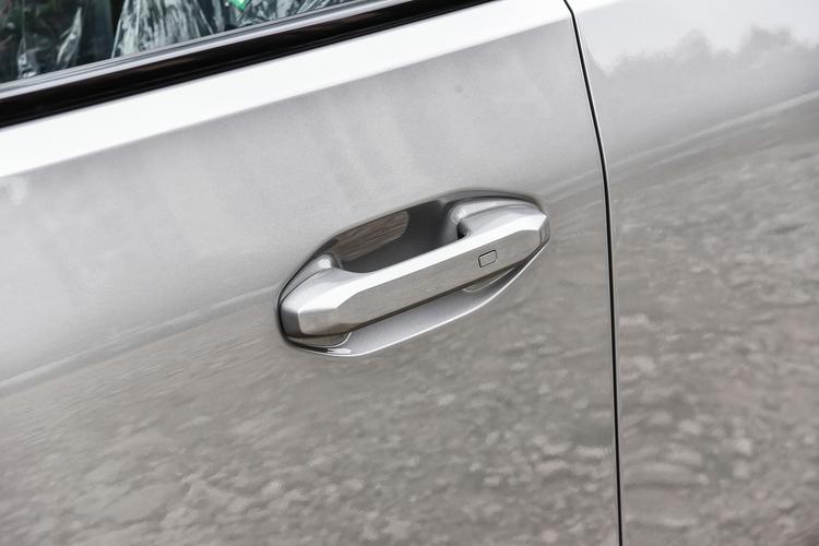 Фото машины 122