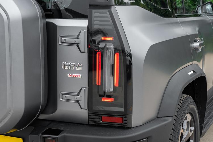 Фото машины 335