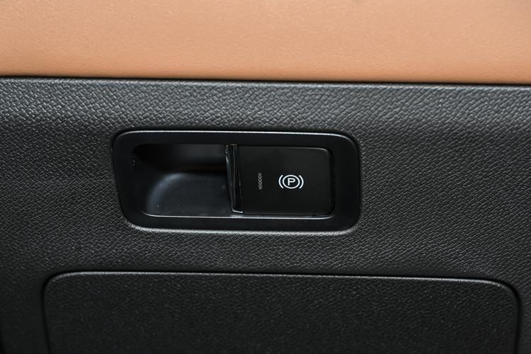 Фото машины 380