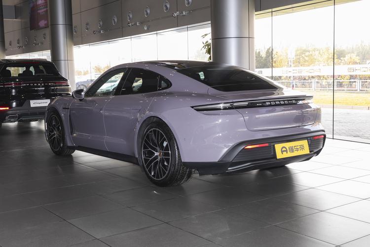 Фото машины 108