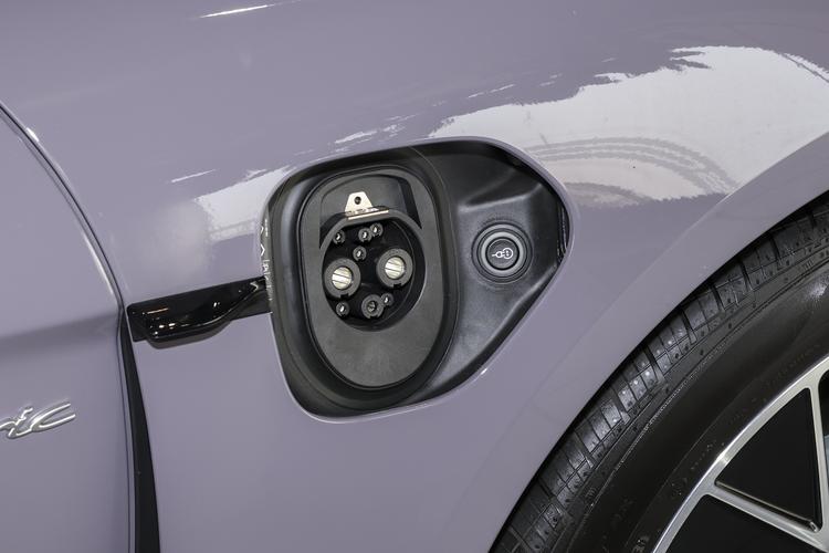 Фото машины 112