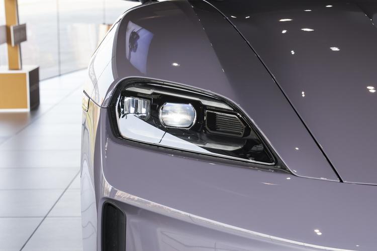 Фото машины 96