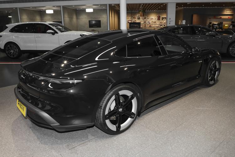 Фото машины 68