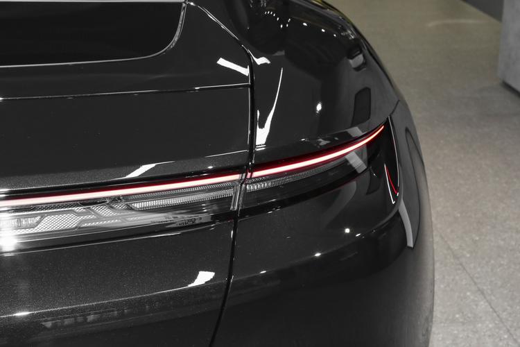 Фото машины 211