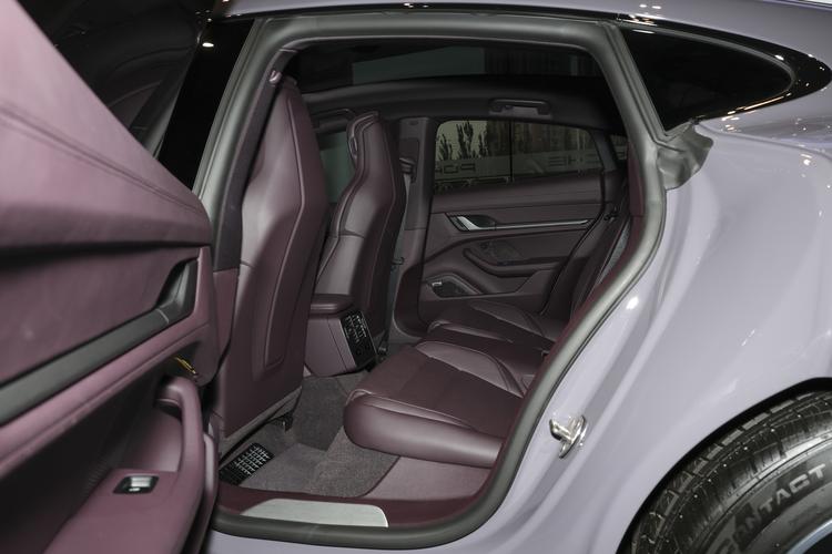 Фото машины 247