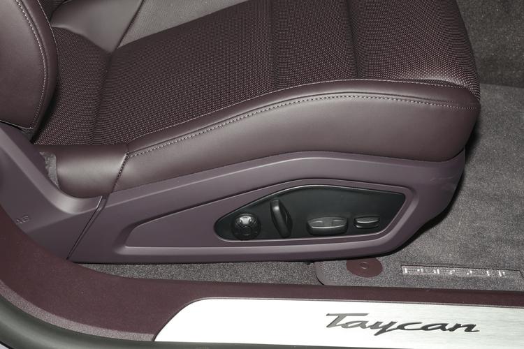 Фото машины 152