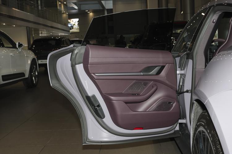 Фото машины 175