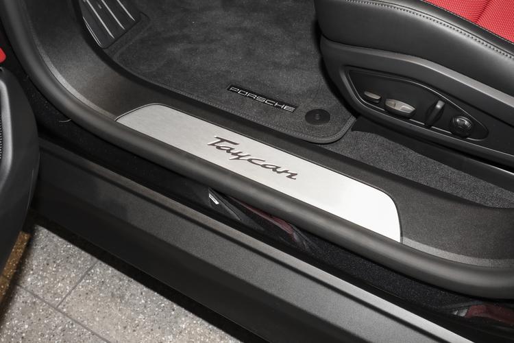 Фото машины 183