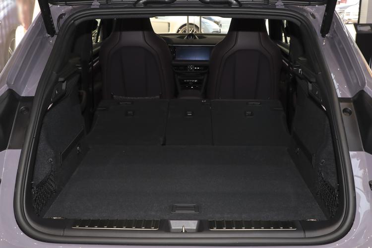 Фото машины 77