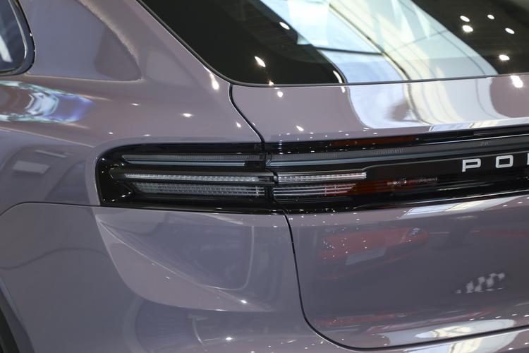 Фото машины 124