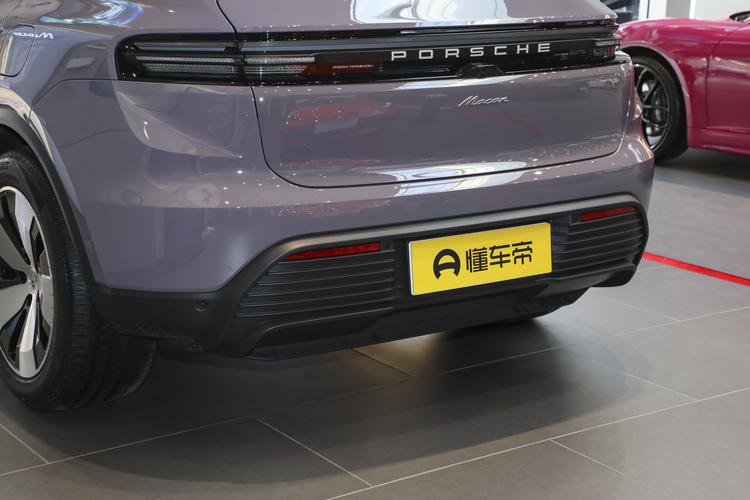 Фото машины 104