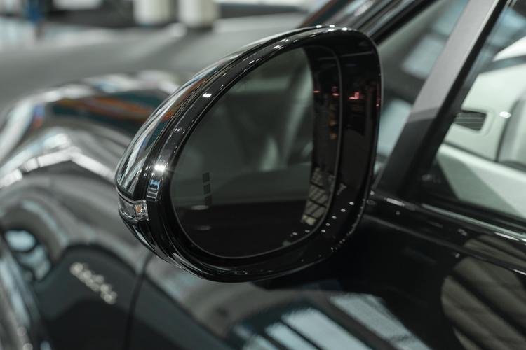 Фото машины 30