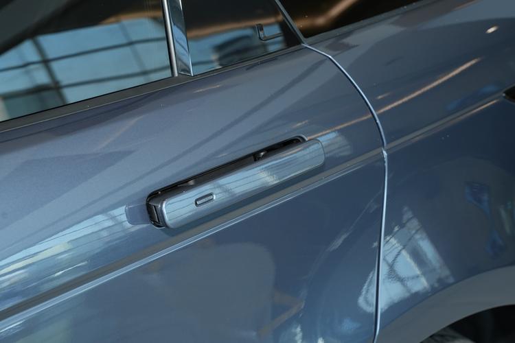 Фото машины 128