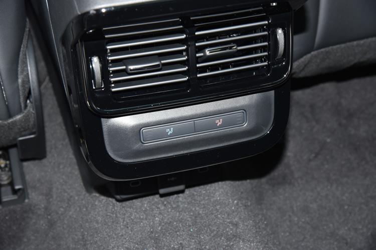 Фото машины 635