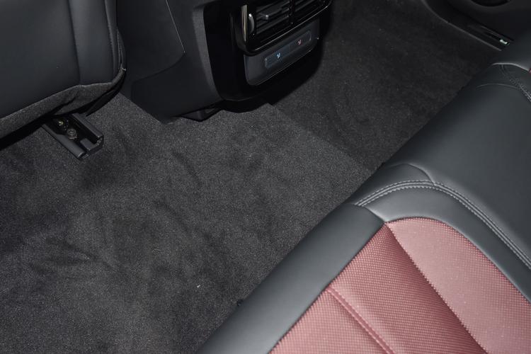 Фото машины 587