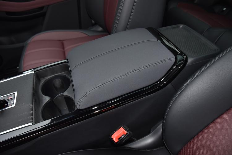 Фото машины 560